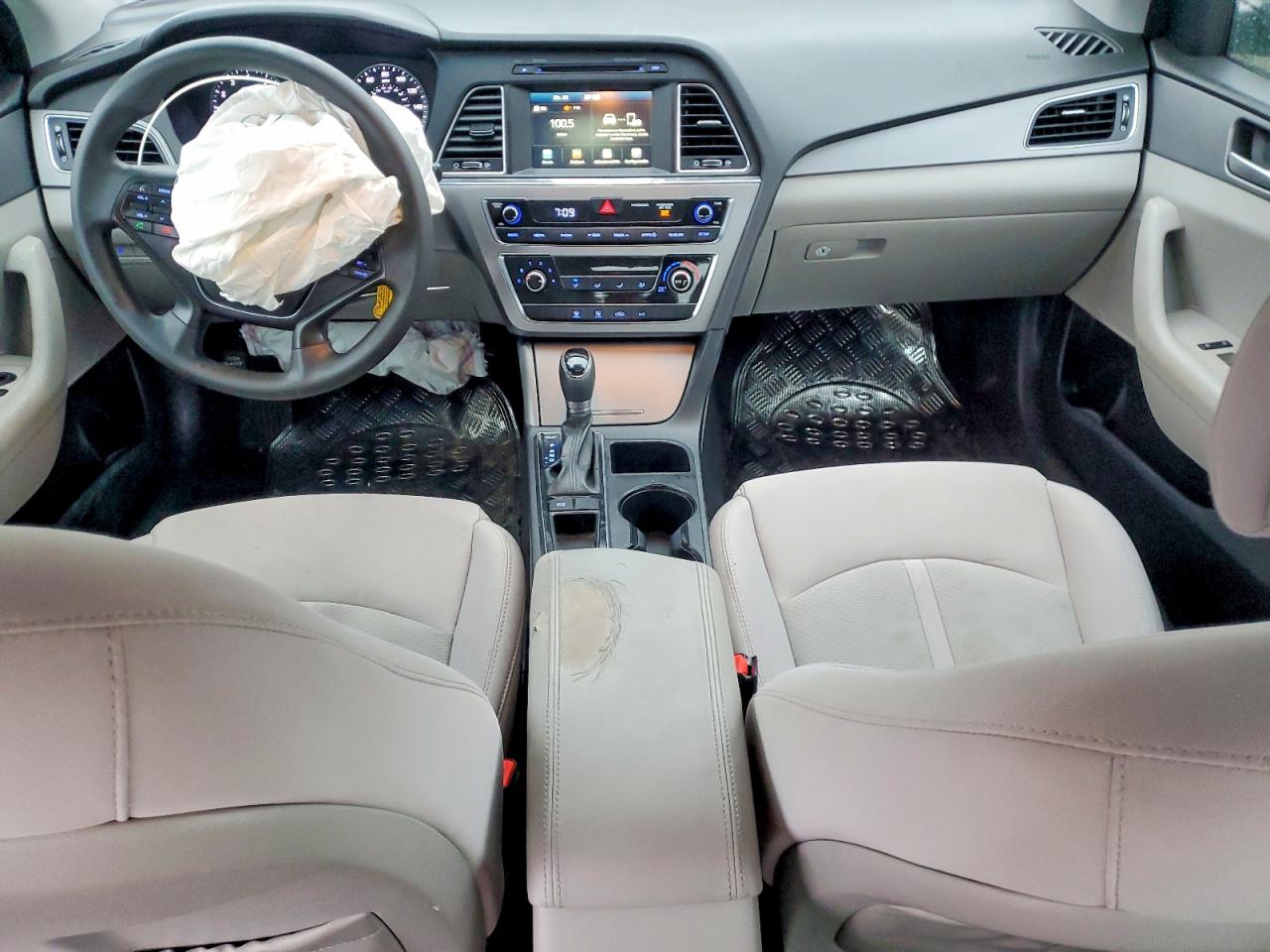 2016 HYUNDAI SONATA SE photo 8