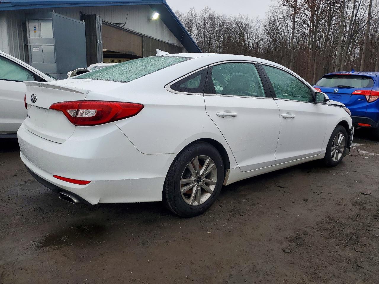 2016 HYUNDAI SONATA SE photo 3