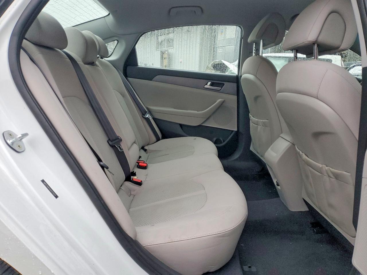 2016 HYUNDAI SONATA SE photo 10