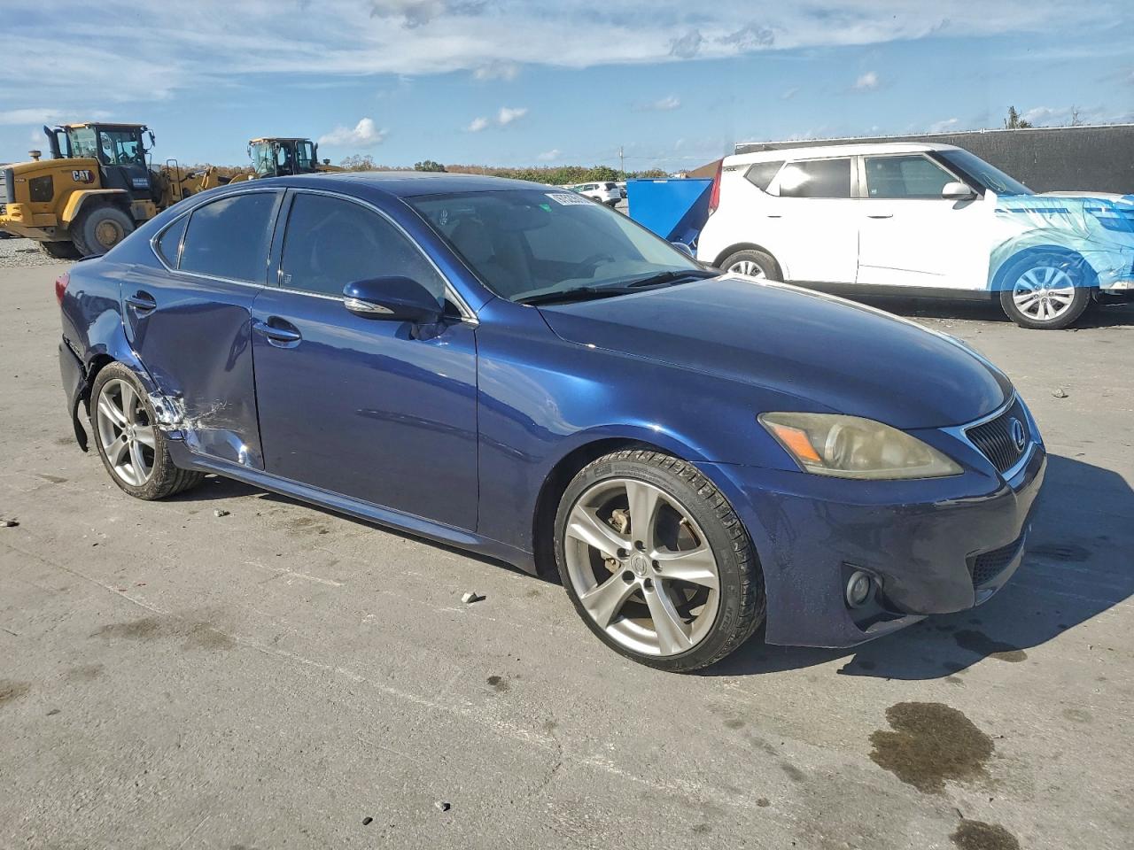 2011 LEXUS IS 250 photo 4