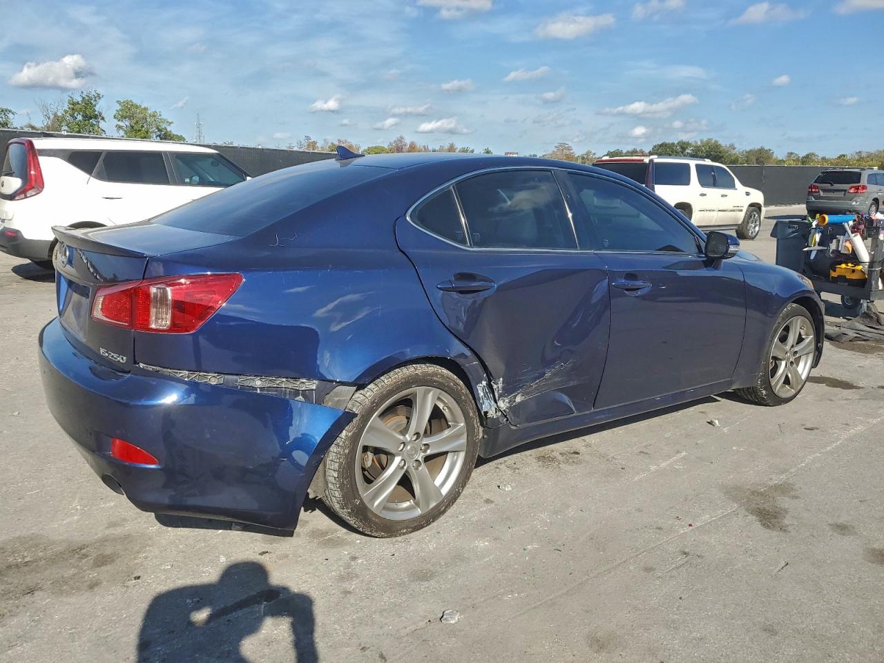 2011 LEXUS IS 250 photo 3