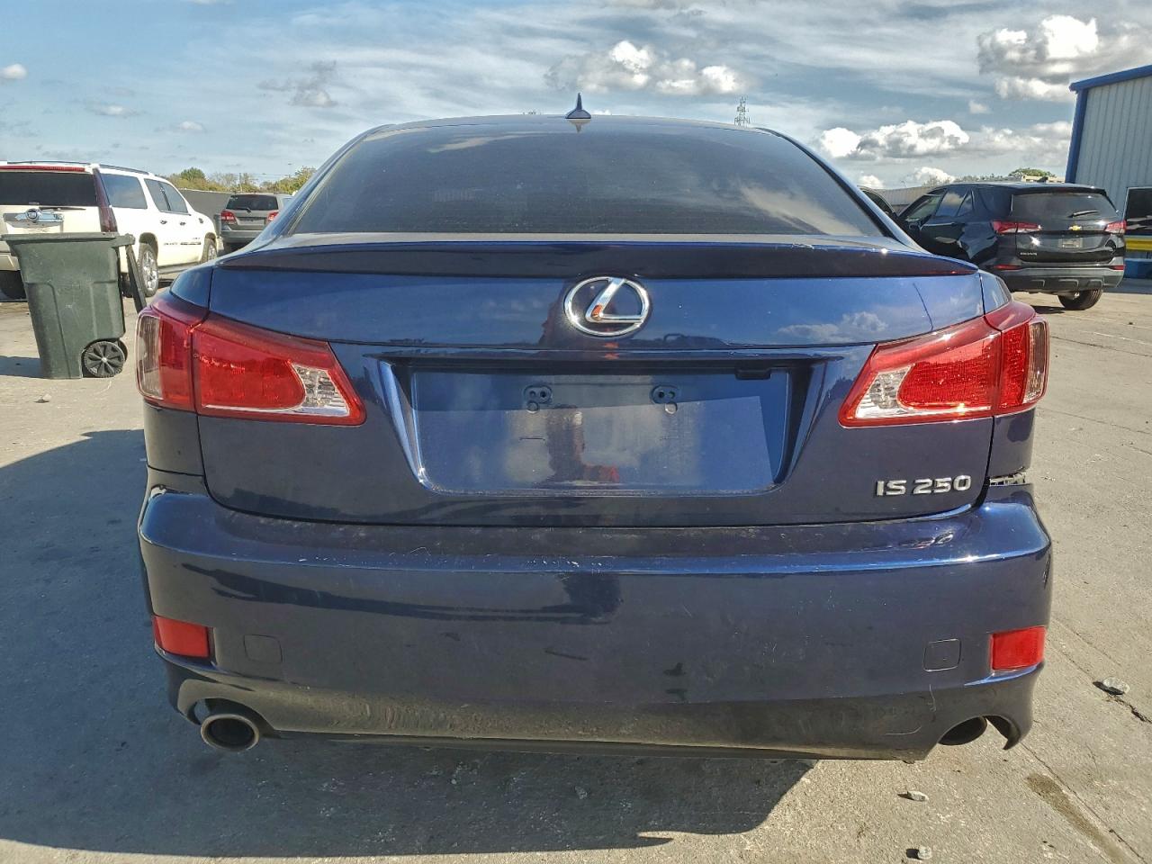 2011 LEXUS IS 250 photo 6
