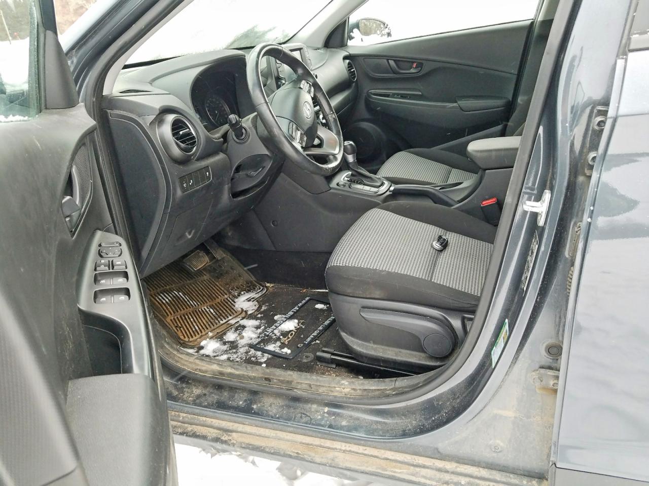 2020 HYUNDAI KONA SEL photo 7