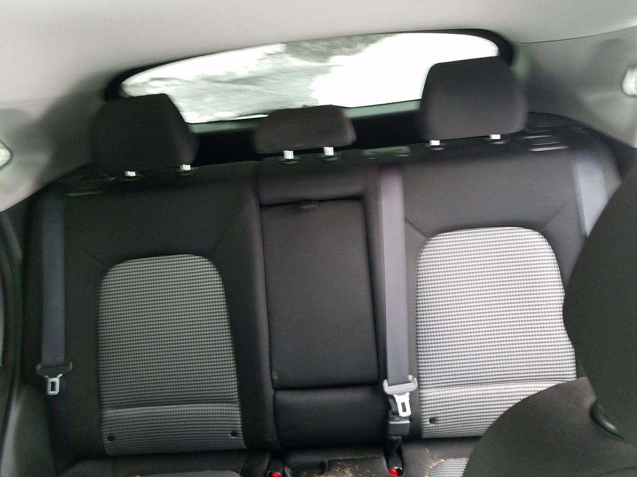 2020 HYUNDAI KONA SEL photo 10
