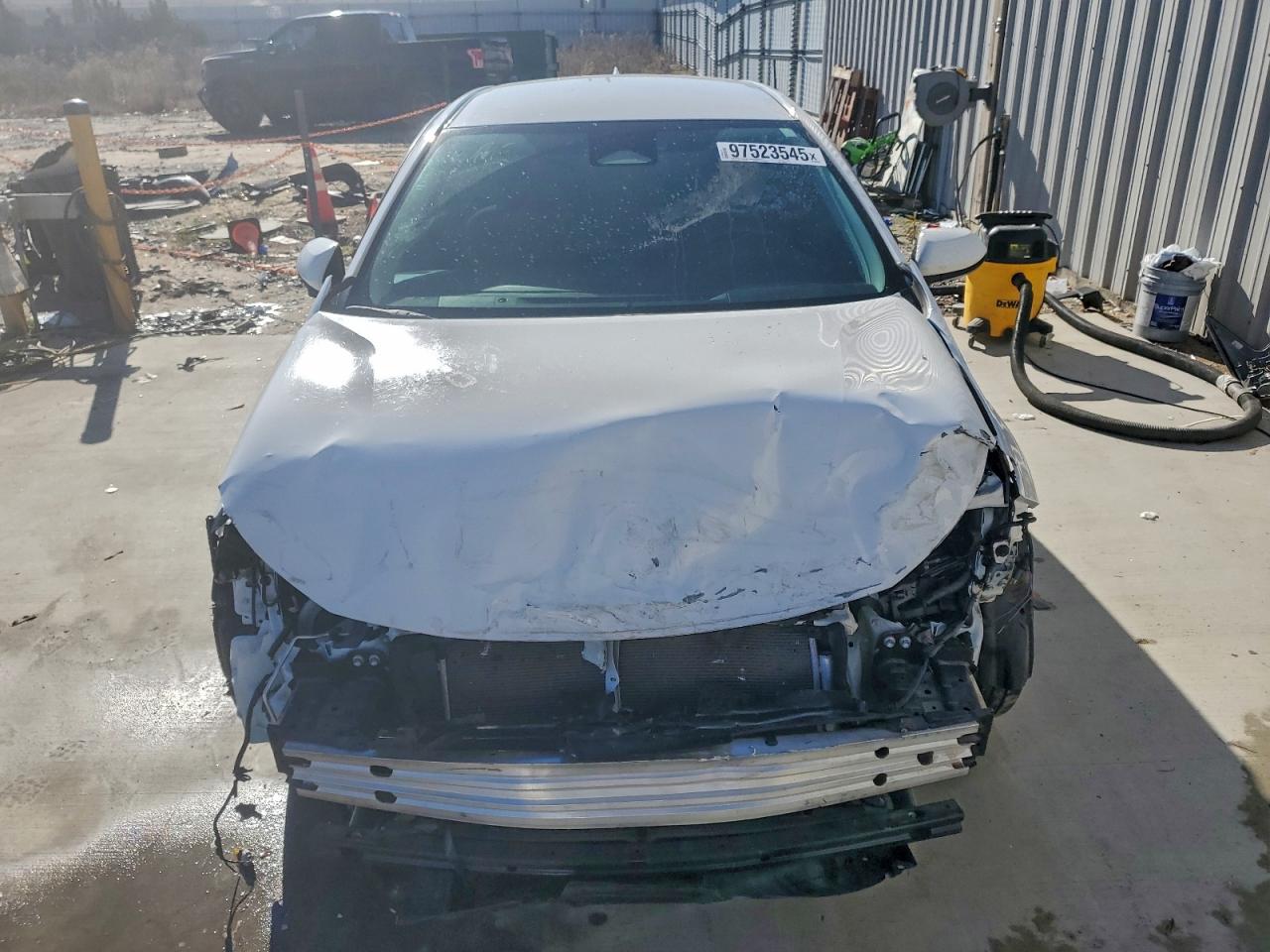 2023 TOYOTA COROLLA LE photo 5