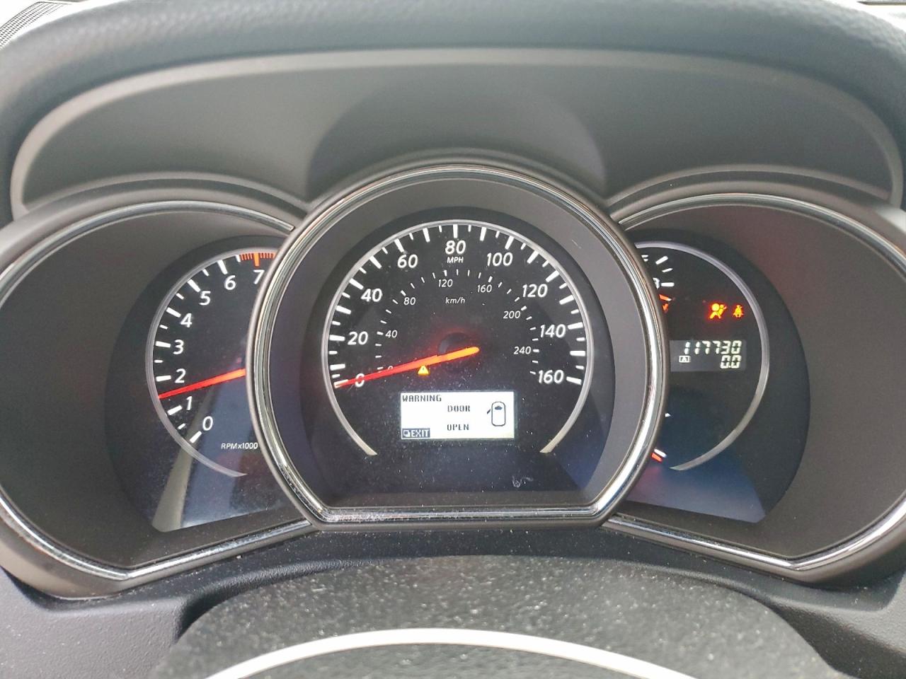 2014 NISSAN MURANO S photo 9