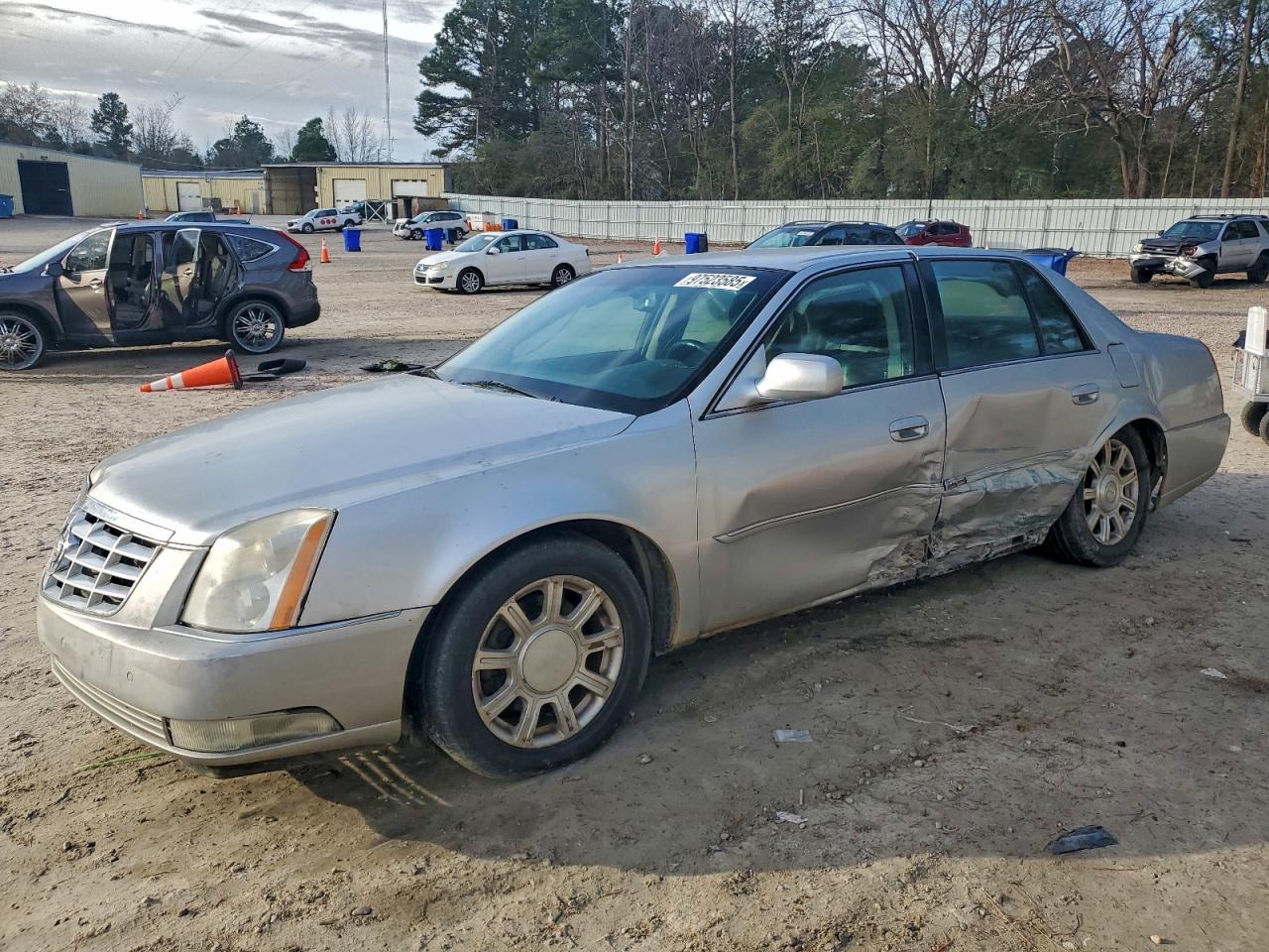 2010 CADILLAC DTS
