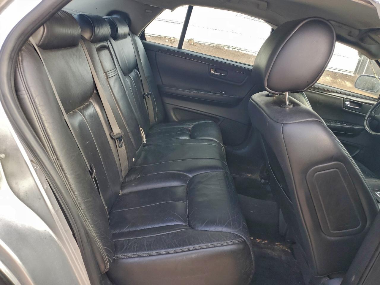 2010 CADILLAC DTS photo 10