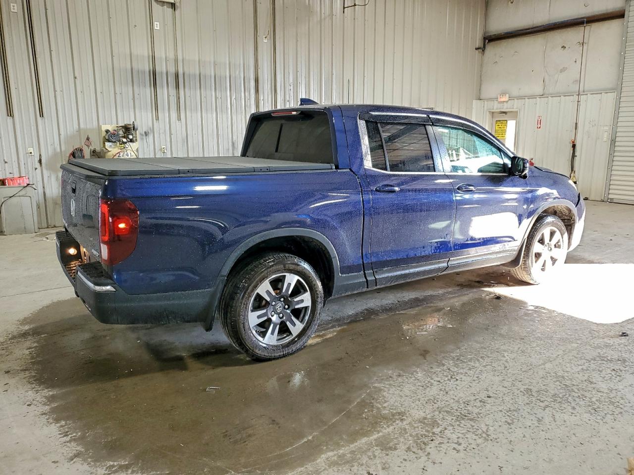2019 HONDA RIDGELINE RTL photo 3