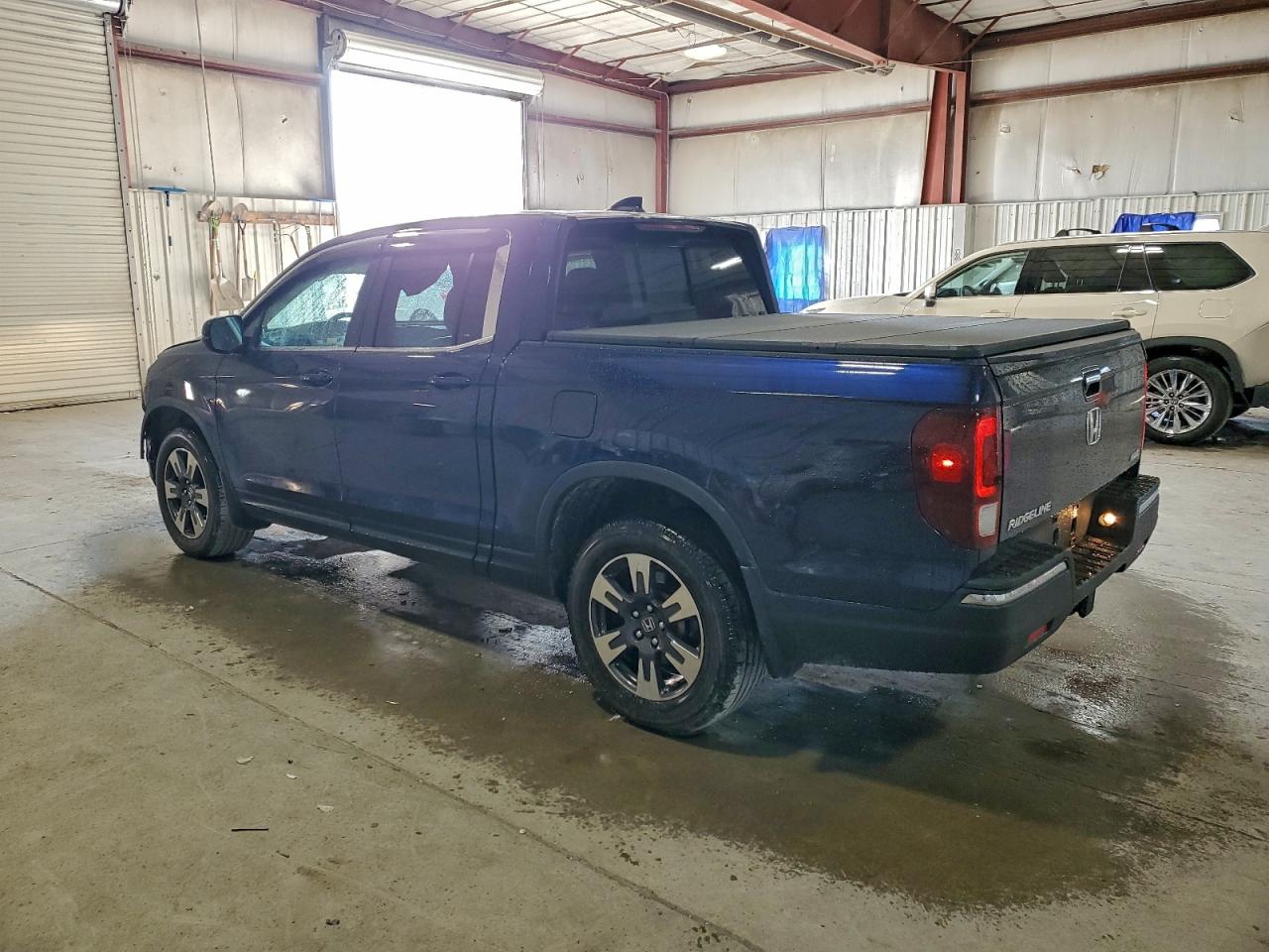 2019 HONDA RIDGELINE RTL photo 2