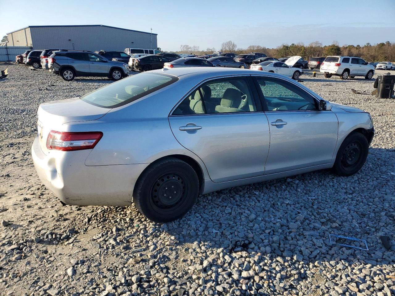2011 TOYOTA CAMRY BASE photo 7