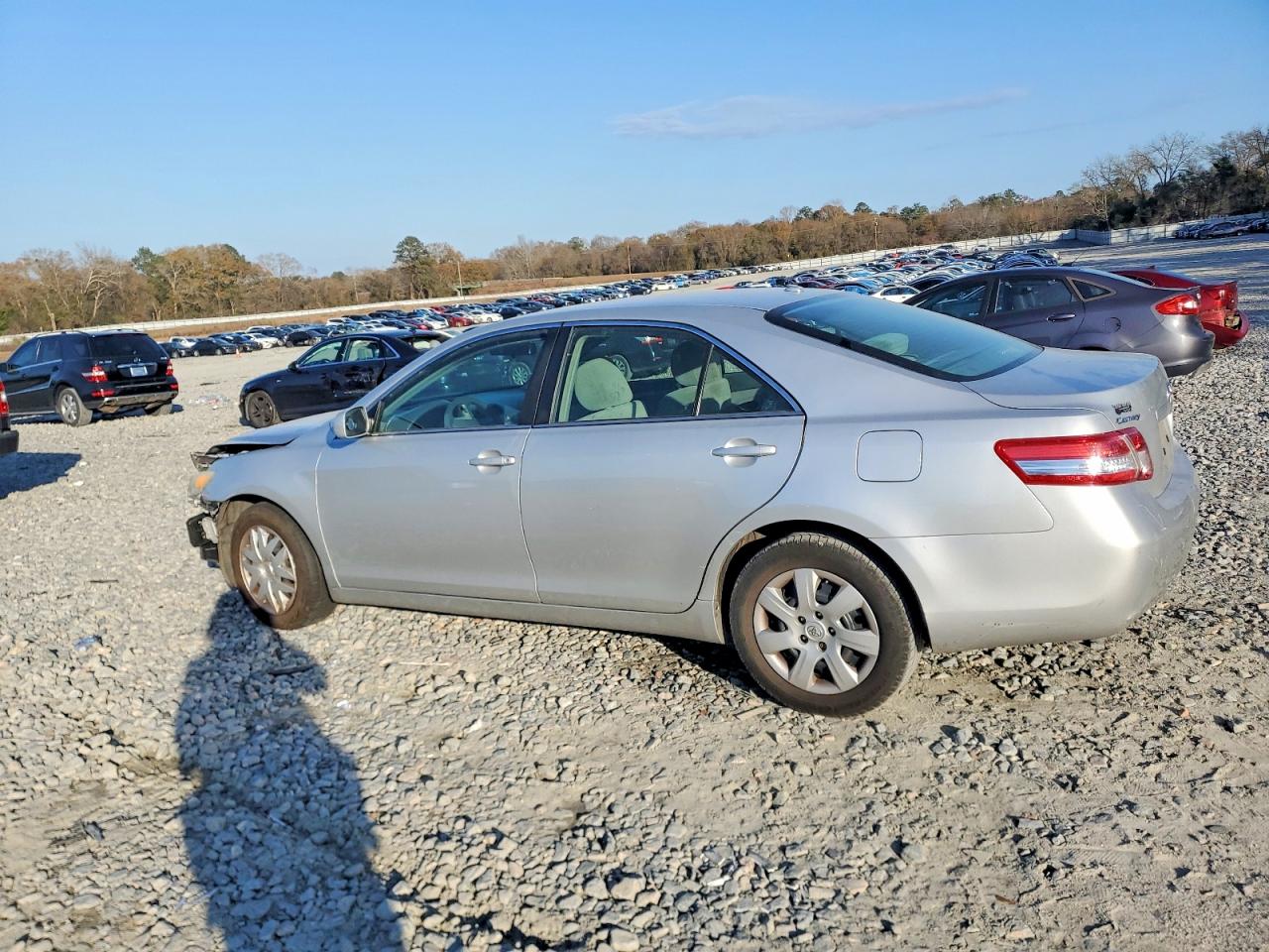 2011 TOYOTA CAMRY BASE photo 4