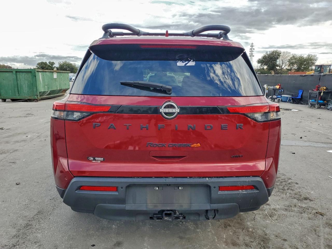 2023 NISSAN PATHFINDER SV photo 6
