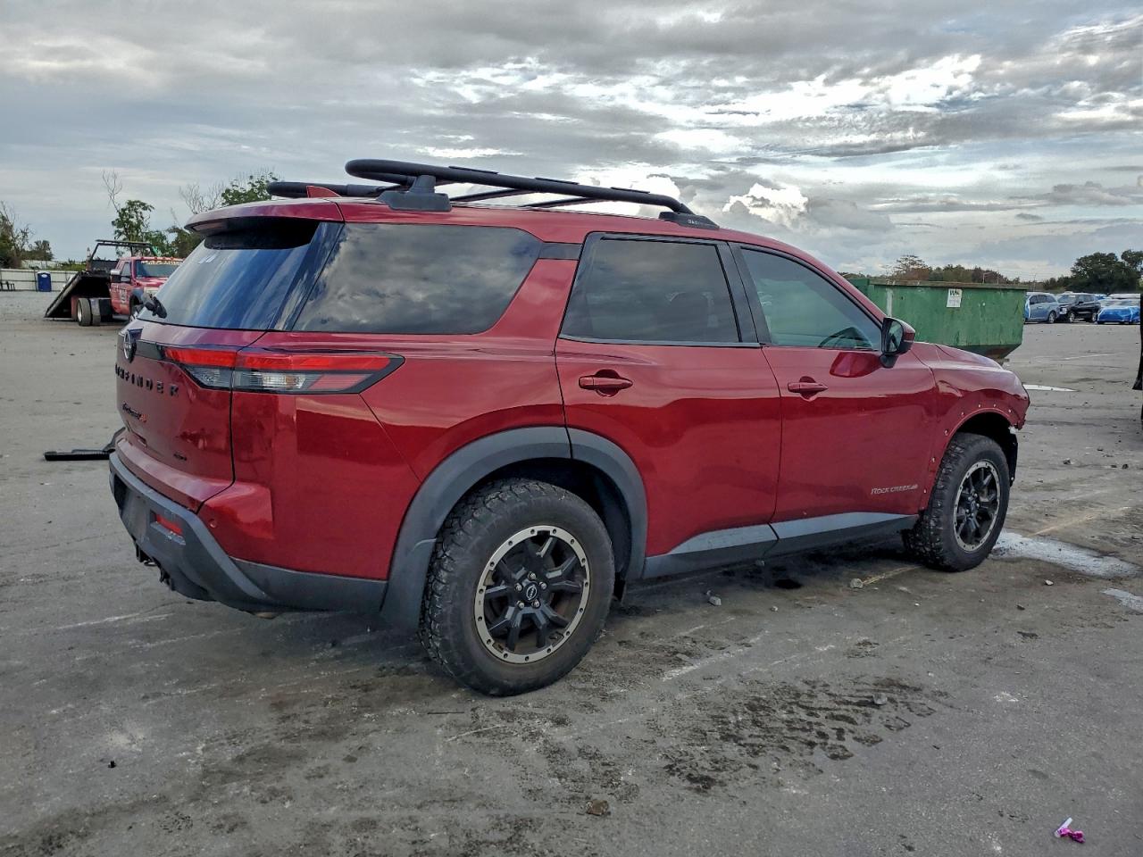 2023 NISSAN PATHFINDER SV photo 3