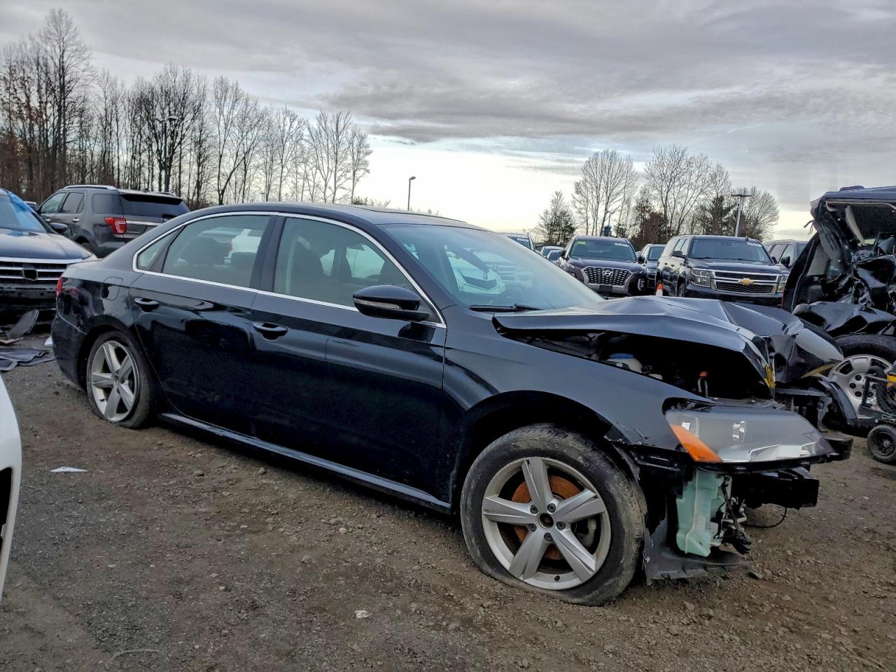 2012 VOLKSWAGEN PASSAT SE photo 4