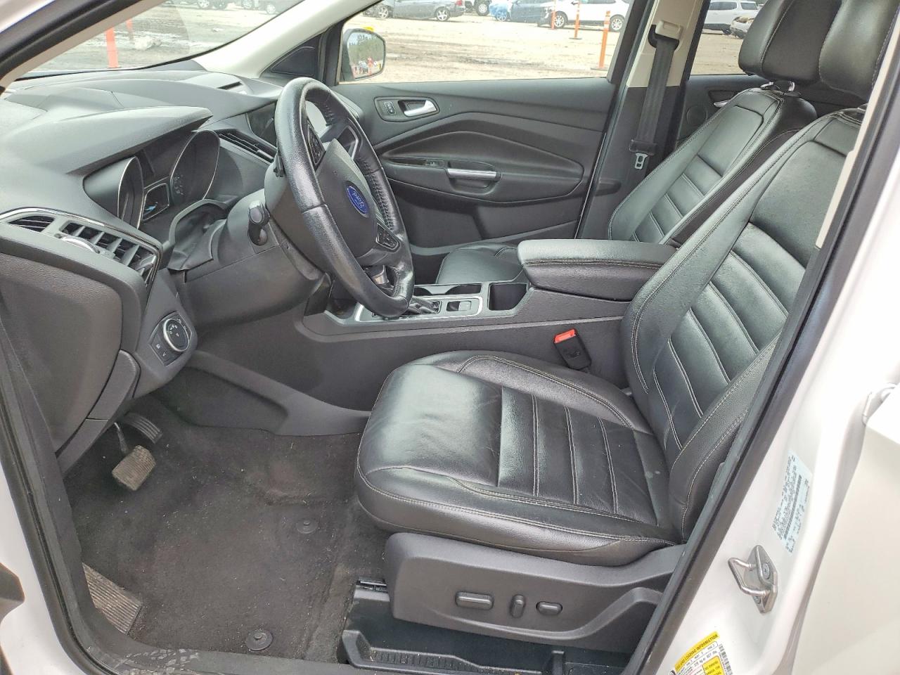 2017 FORD ESCAPE TITANIUM photo 7