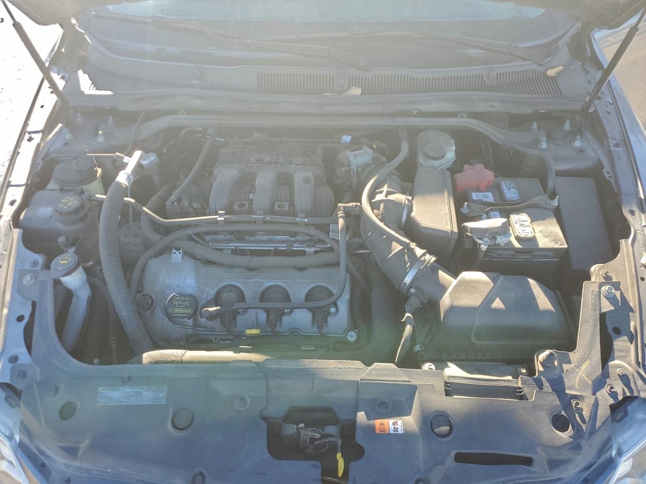 2012 FORD TAURUS SEL photo 11