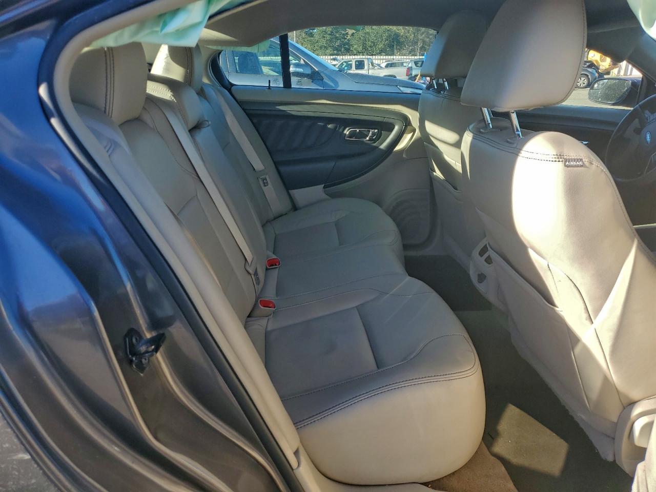 2012 FORD TAURUS SEL photo 10