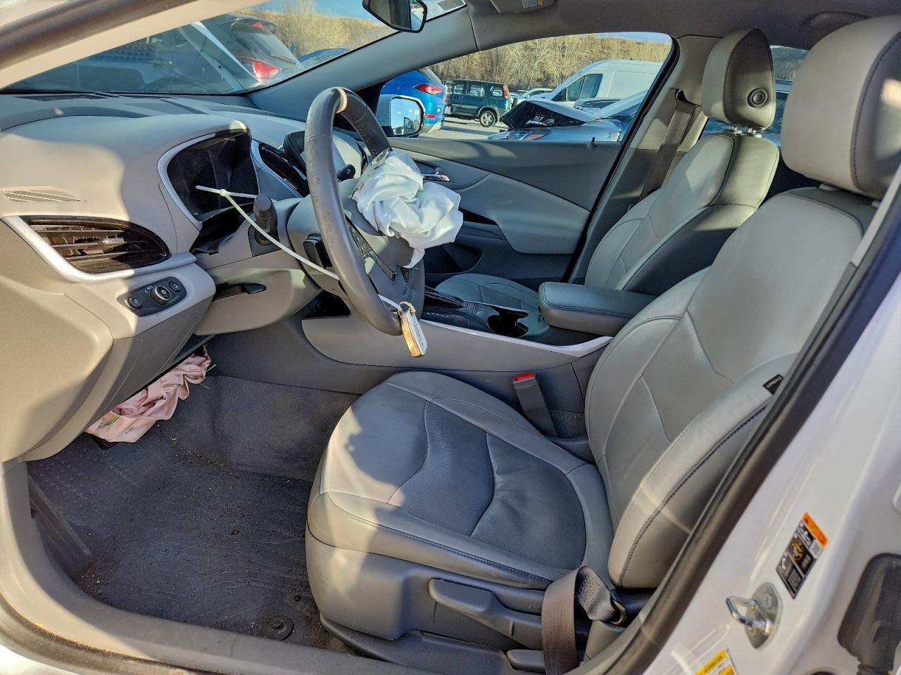 2017 CHEVROLET VOLT LT photo 7