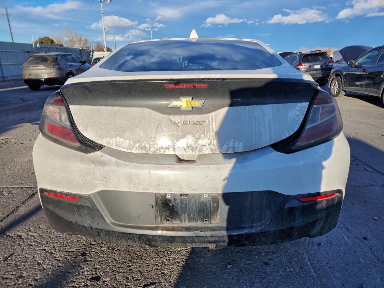 2017 CHEVROLET VOLT LT photo 6
