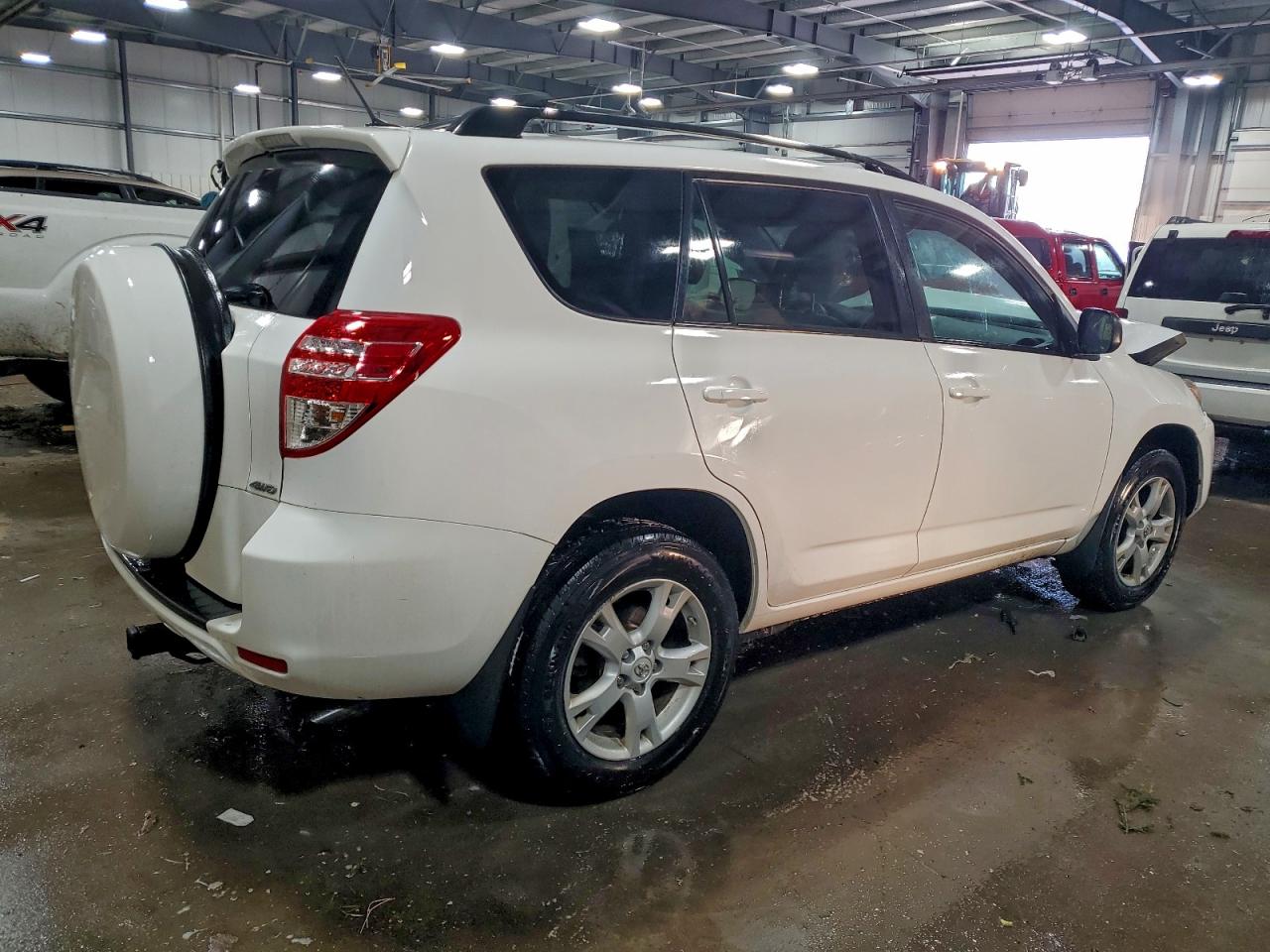 2012 TOYOTA RAV4 photo 3