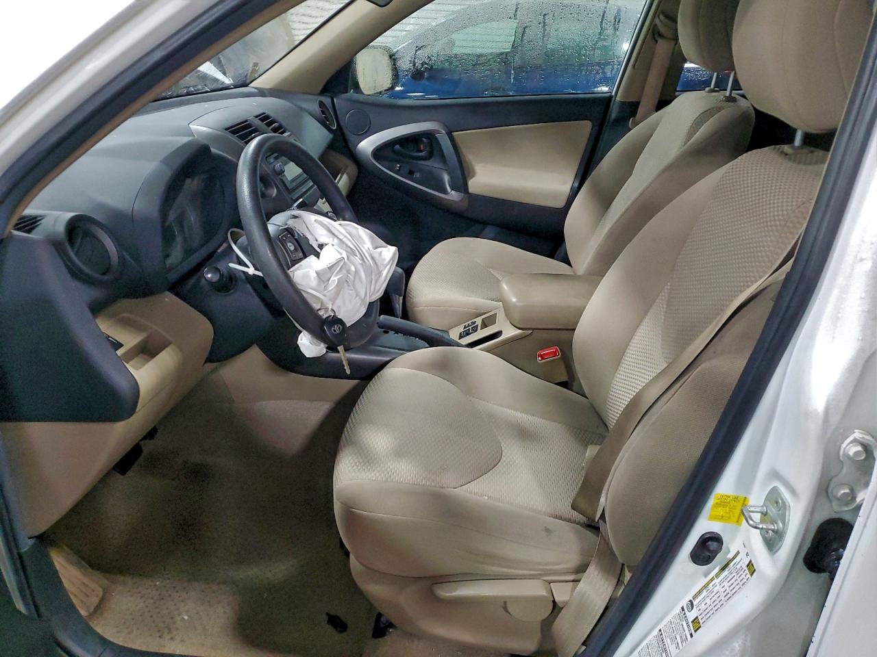 2012 TOYOTA RAV4 photo 7