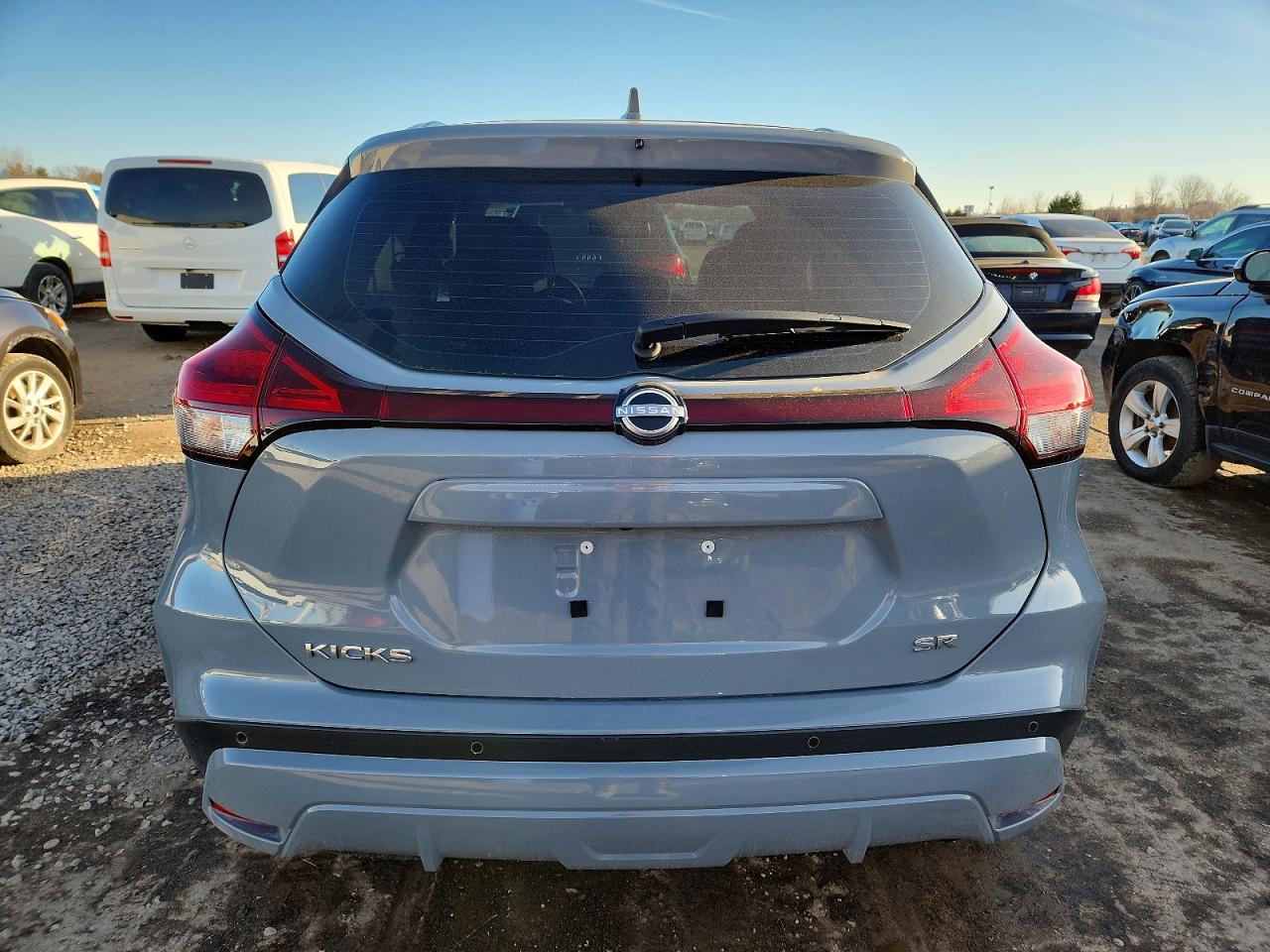 2023 NISSAN KICKS SR photo 6