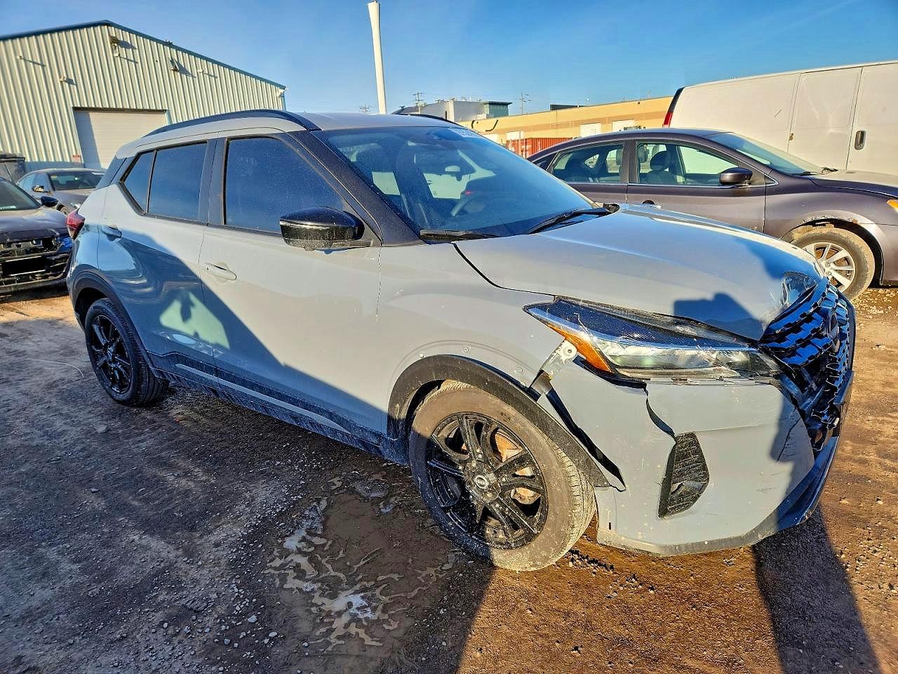 2023 NISSAN KICKS SR photo 4