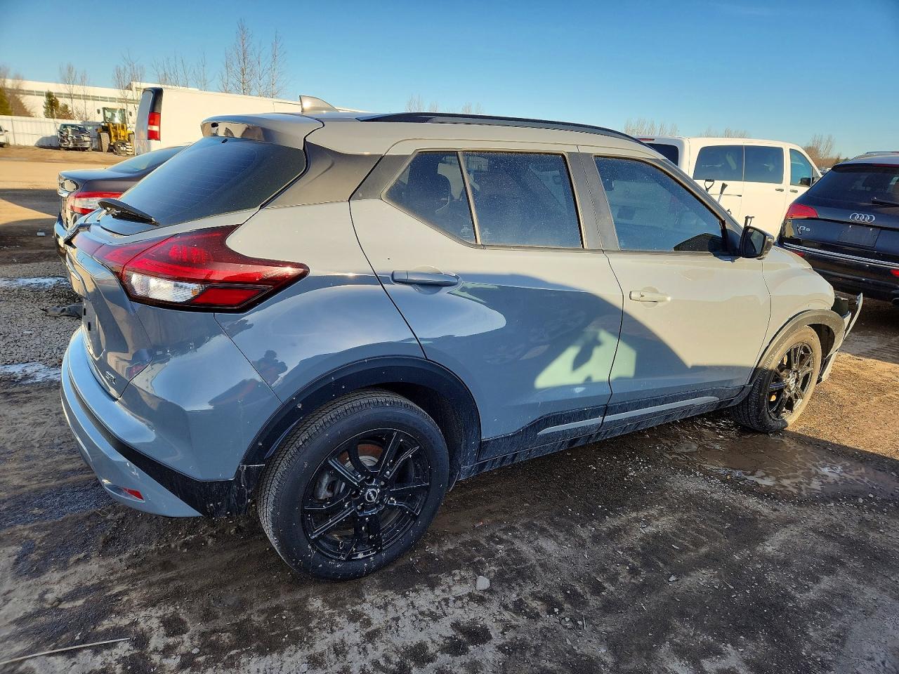 2023 NISSAN KICKS SR photo 3
