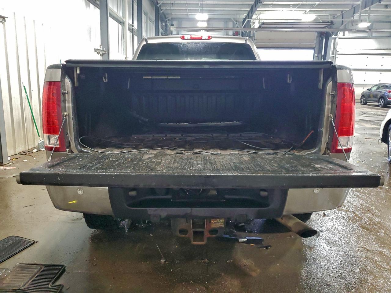 2012 GMC SIERRA K2500 SLE photo 6