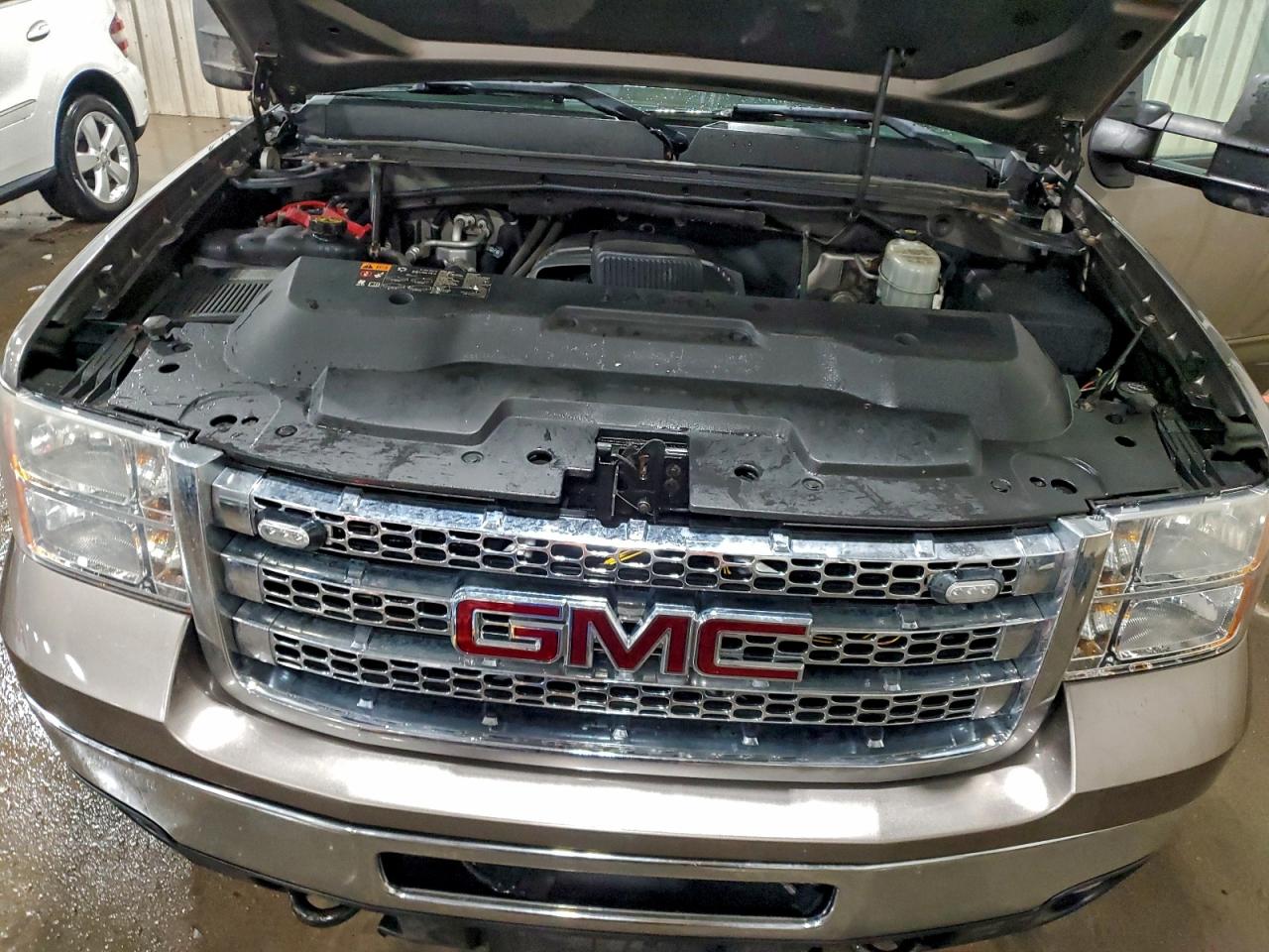 2012 GMC SIERRA K2500 SLE photo 11