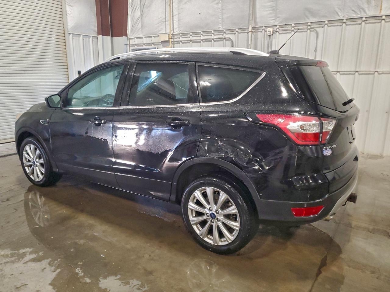 2017 FORD ESCAPE TITANIUM photo 2