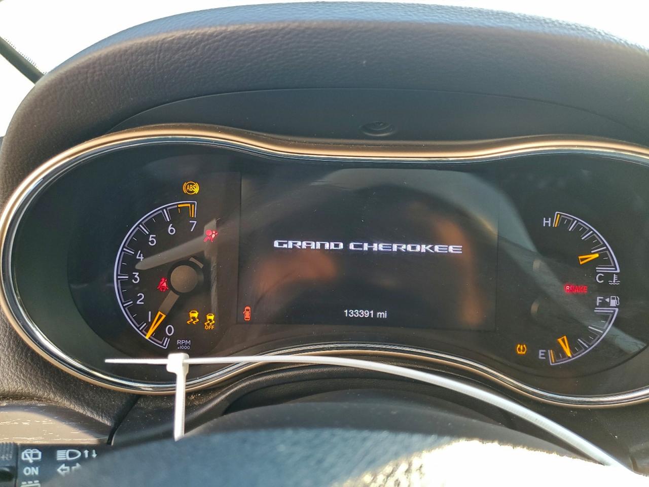 2016 JEEP GRAND CHEROKEE LAREDO photo 9