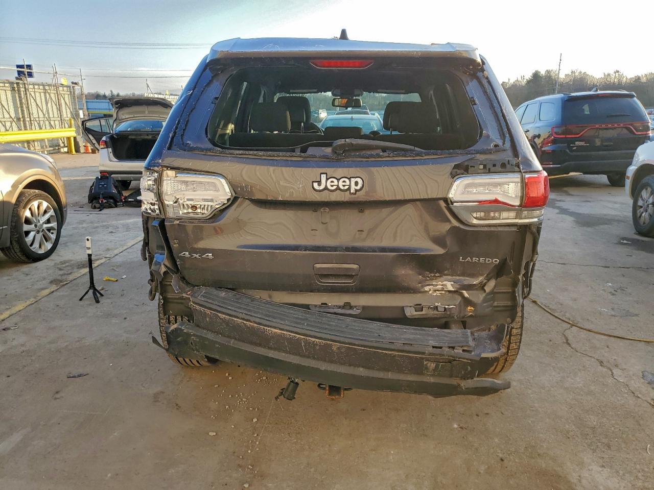 2016 JEEP GRAND CHEROKEE LAREDO photo 6