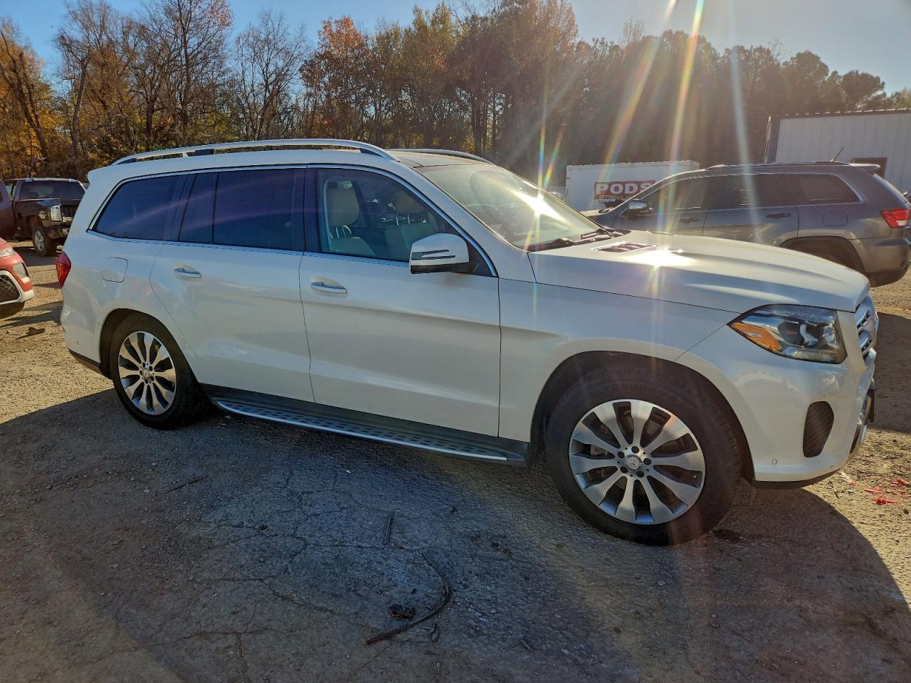 2017 MERCEDES-BENZ GLS 450 4MATIC photo 4