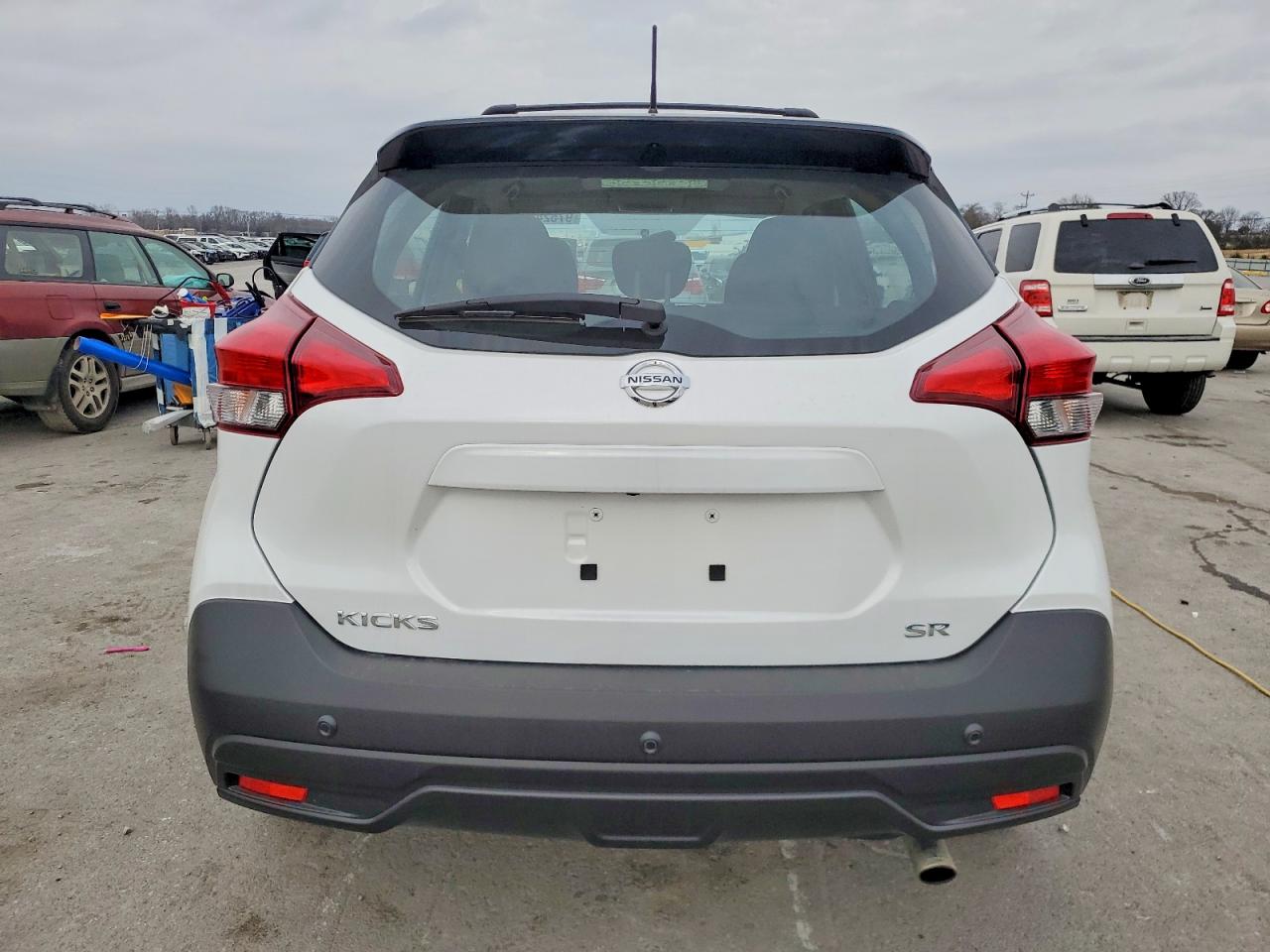 2018 NISSAN KICKS S photo 11