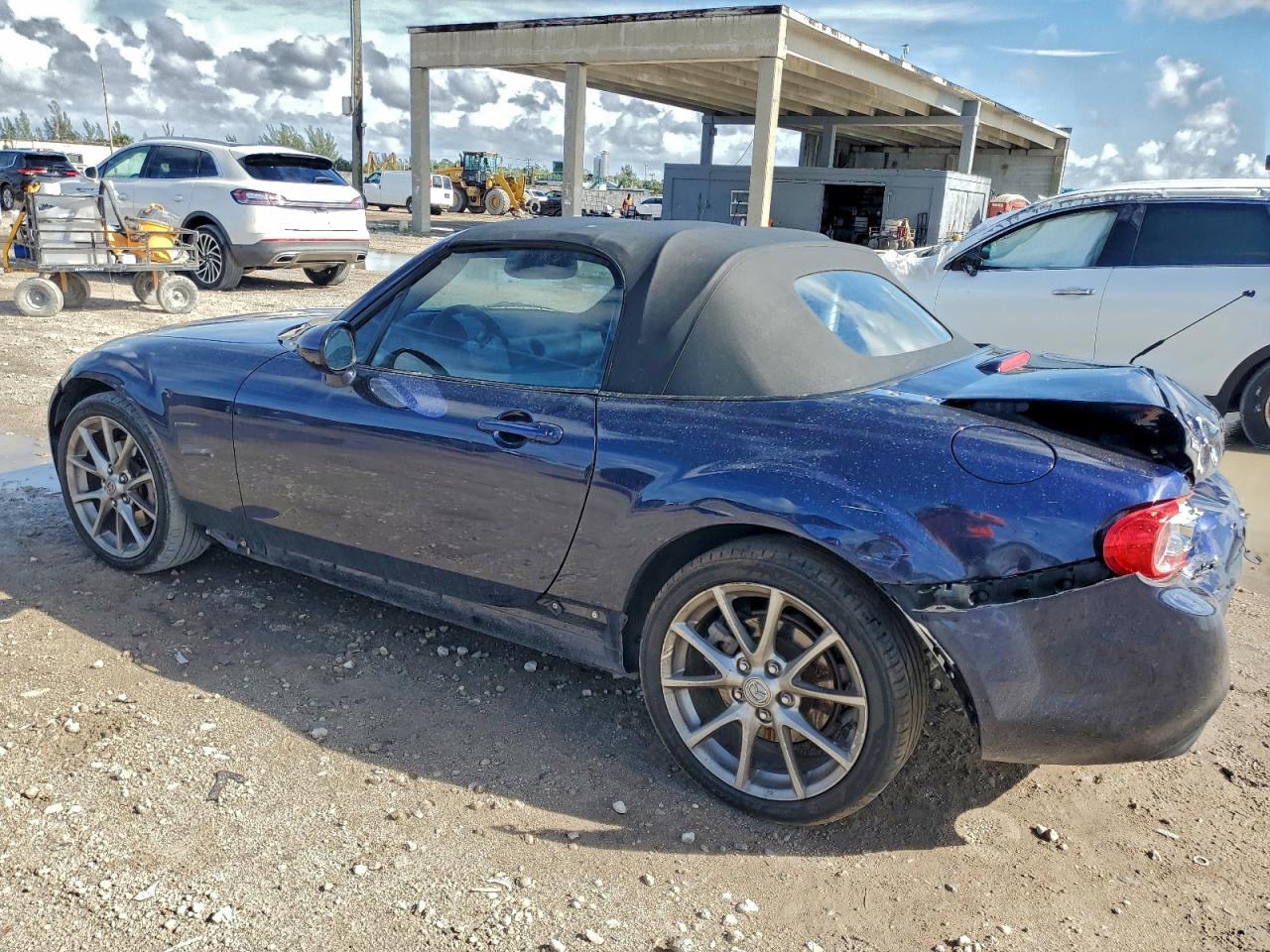 2012 MAZDA MX-5 MIATA photo 2
