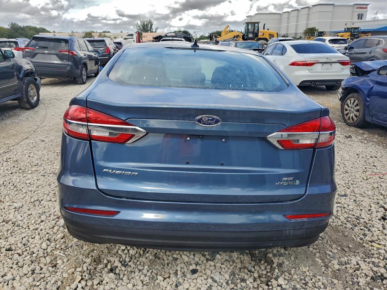 2019 FORD FUSION SE photo 6