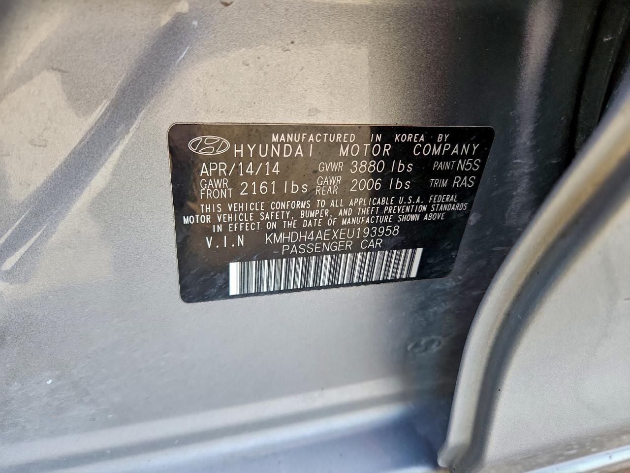 2014 HYUNDAI ELANTRA SE photo 37