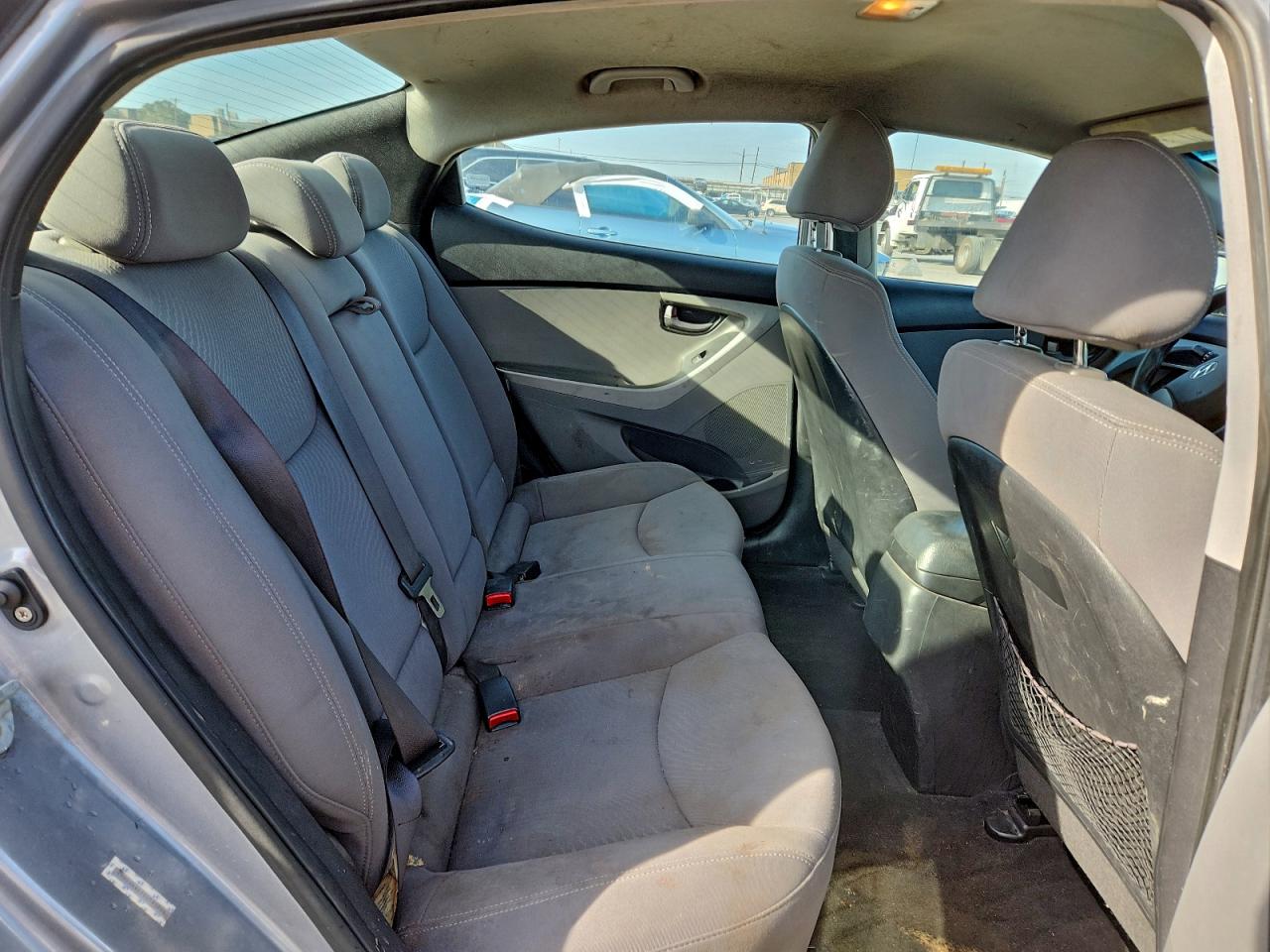 2014 HYUNDAI ELANTRA SE photo 28
