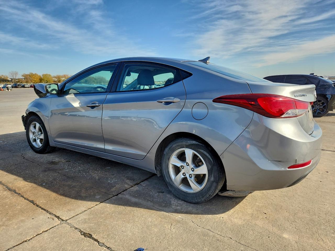 2014 HYUNDAI ELANTRA SE photo 4