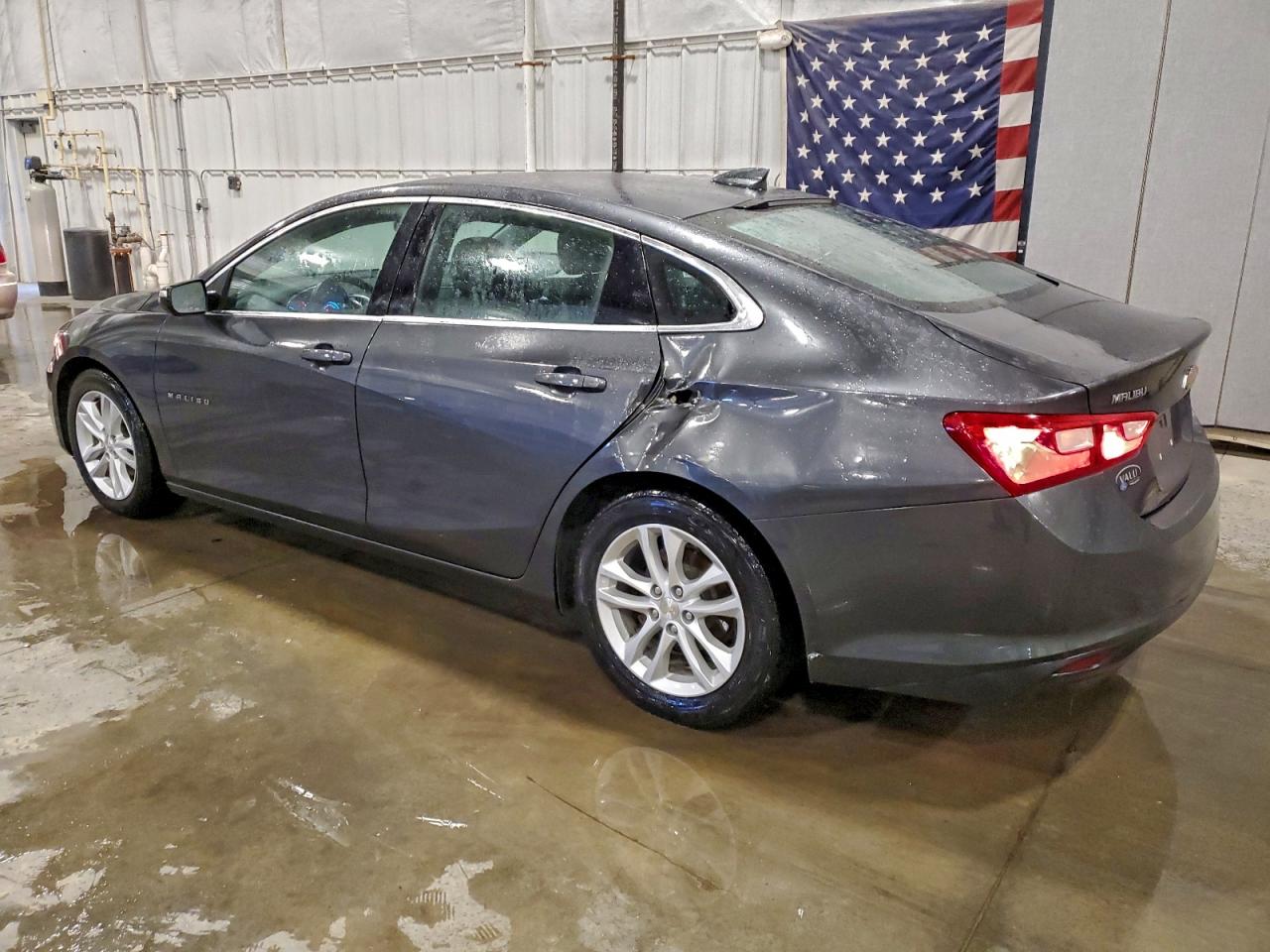 2016 CHEVROLET MALIBU LT photo 4