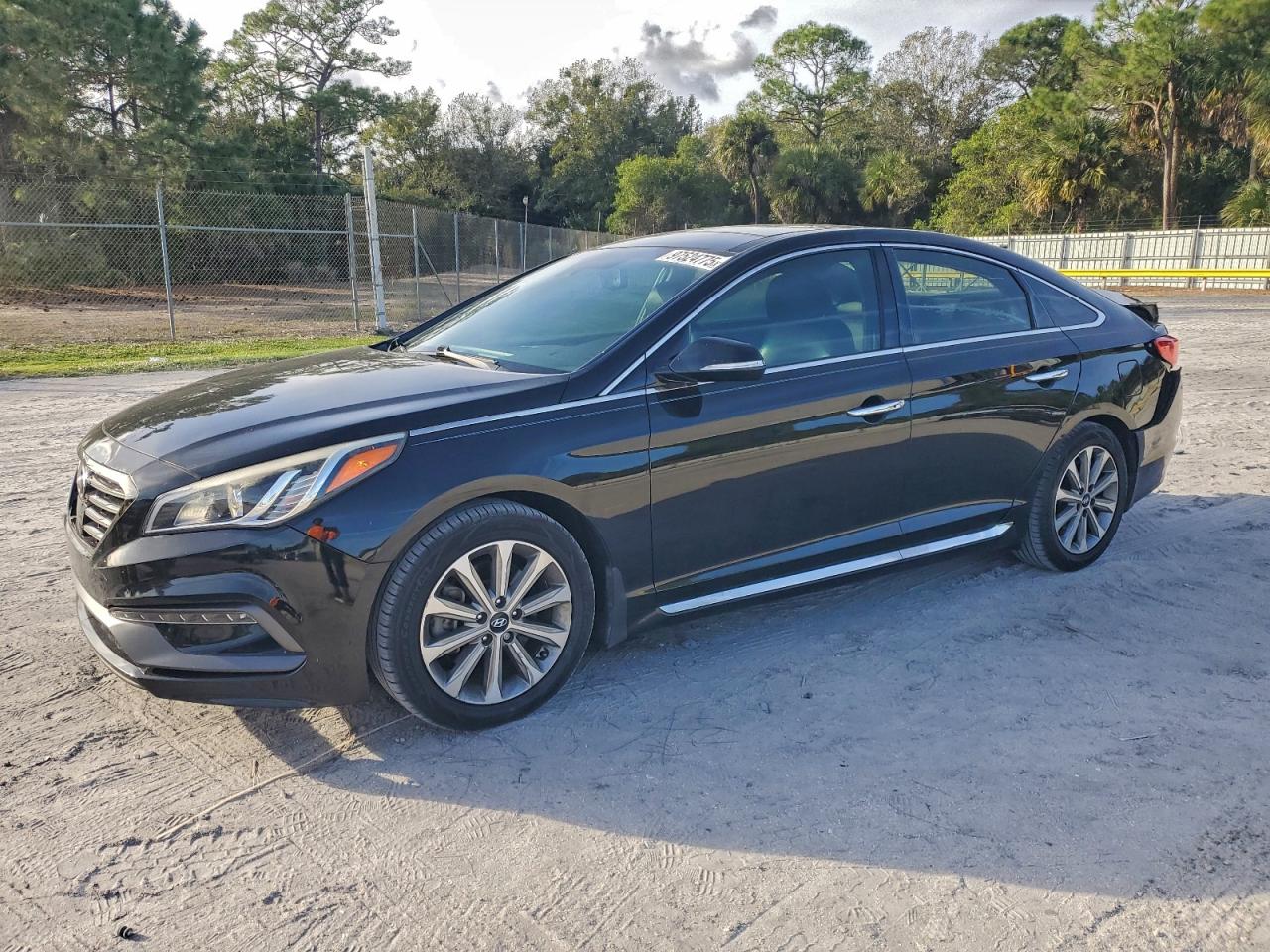 2016 HYUNDAI SONATA