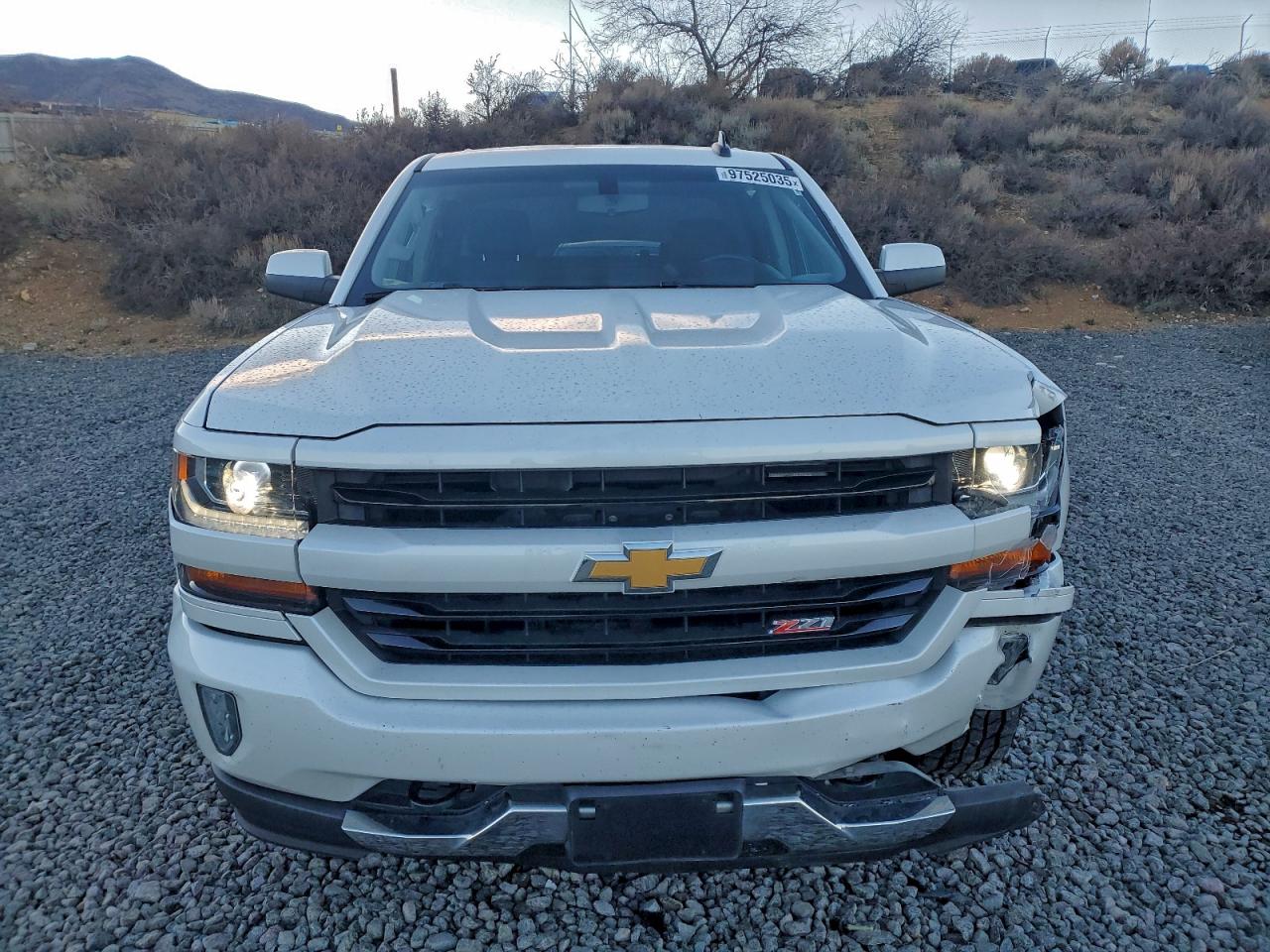 2017 CHEVROLET SILVERADO K1500 LT photo 9