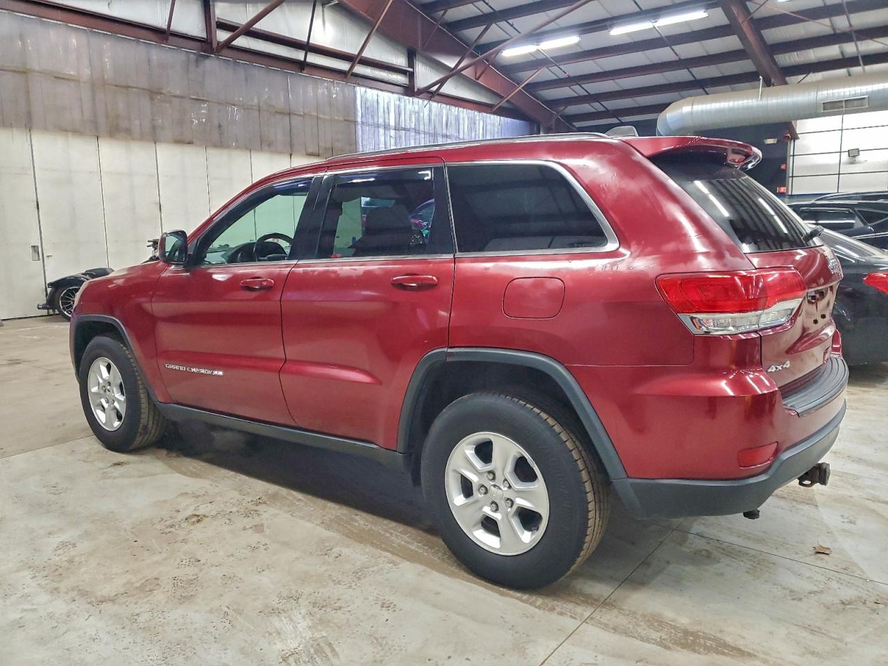 2014 JEEP GRAND CHEROKEE LAREDO photo 2