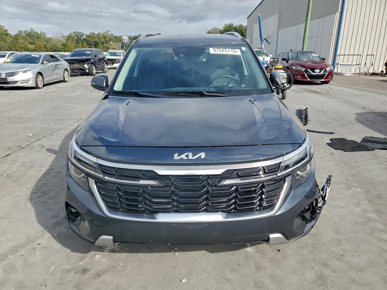 2025 KIA SELTOS S photo 5