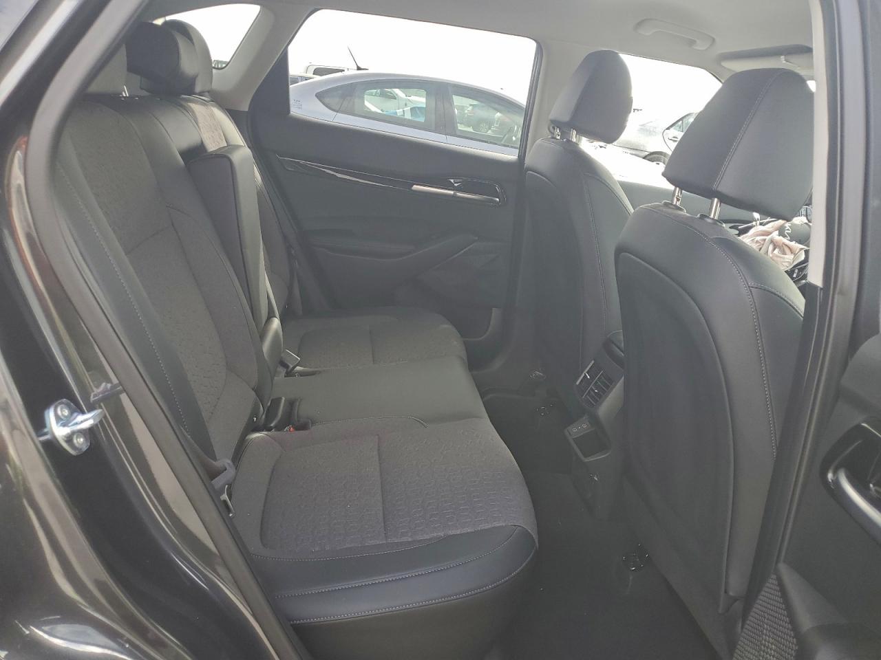 2025 KIA SELTOS S photo 10