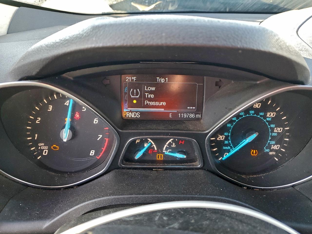 2016 FORD ESCAPE SE photo 9