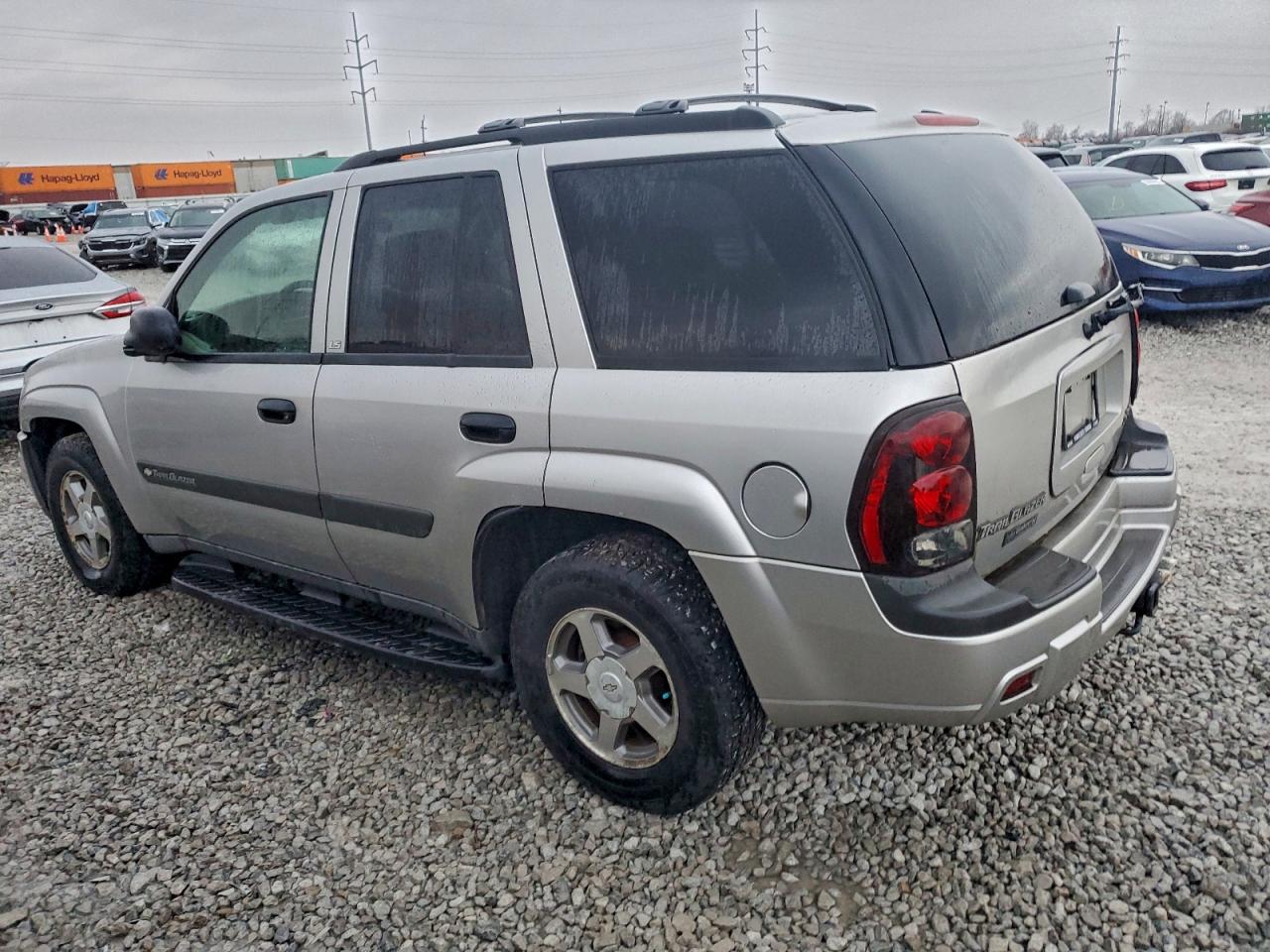 2004 CHEVROLET TRAILBLAZER LS photo 2