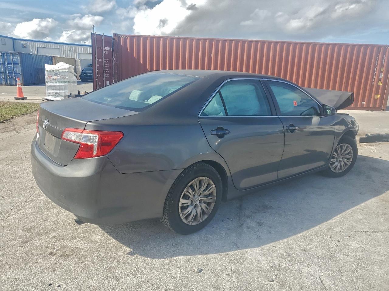 2012 TOYOTA CAMRY BASE photo 3